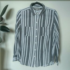LOFT Lightweight Black/White Stripe Button-Down M